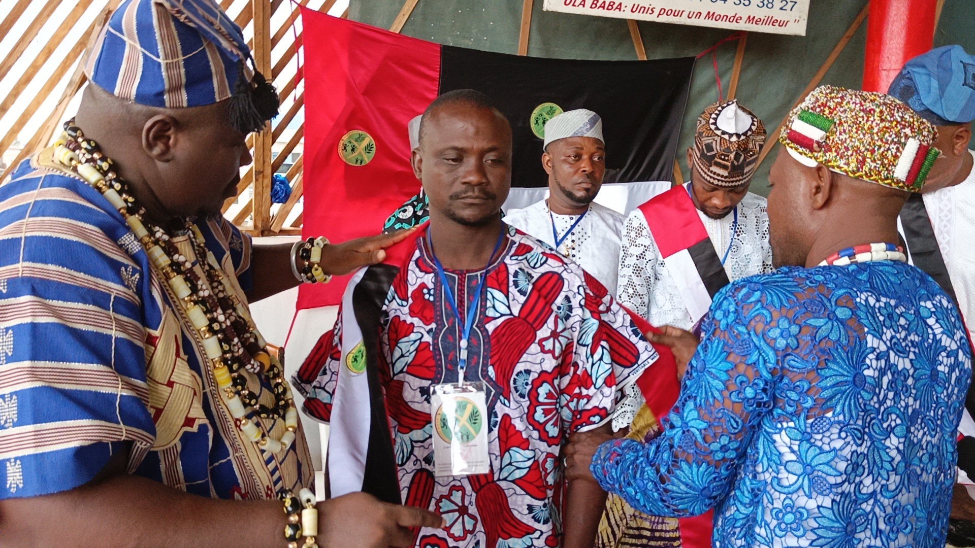 Remise d'attestation aux membres de l'ONG