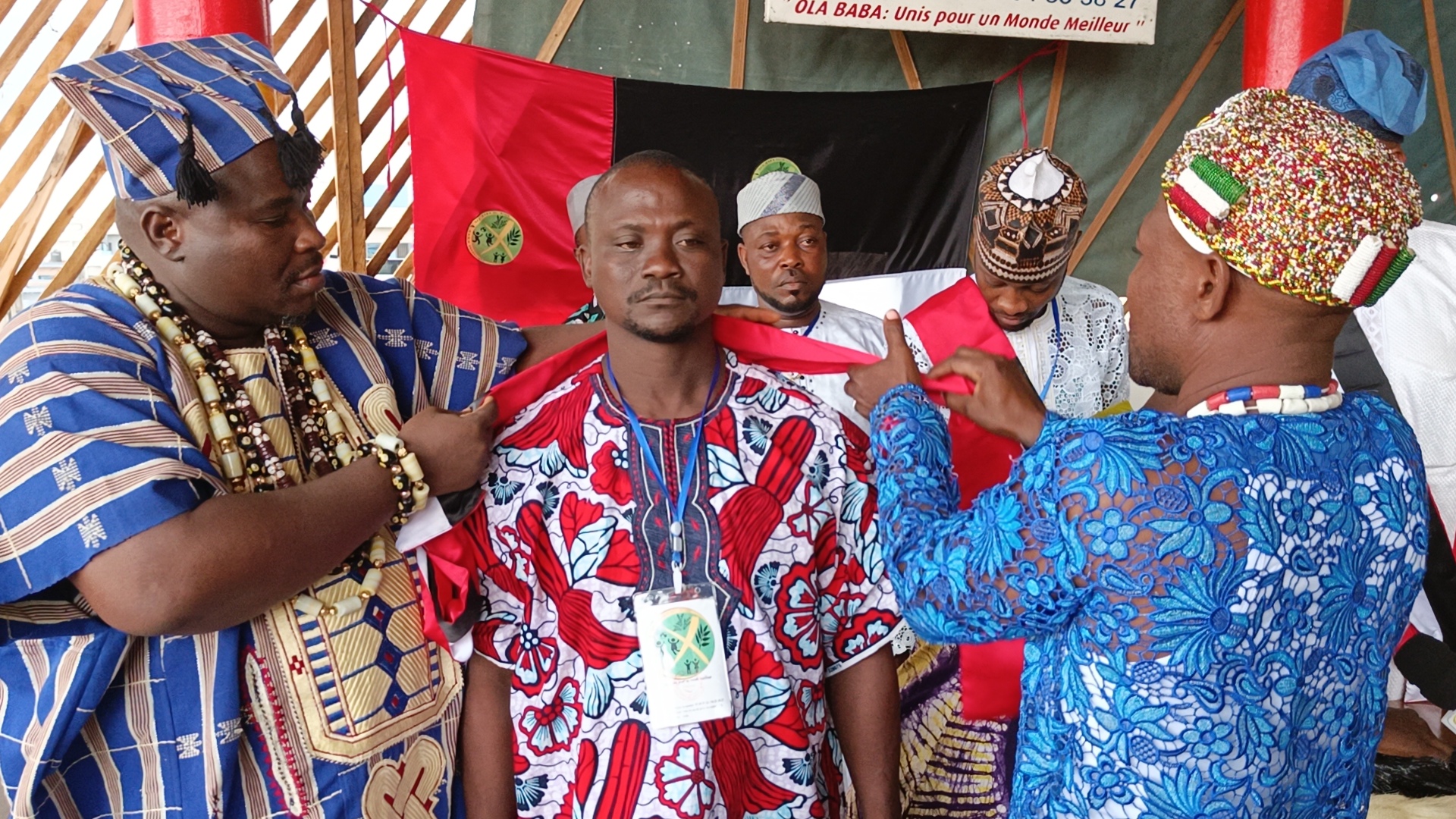 Remise d'attestation aux membres de l'ONG